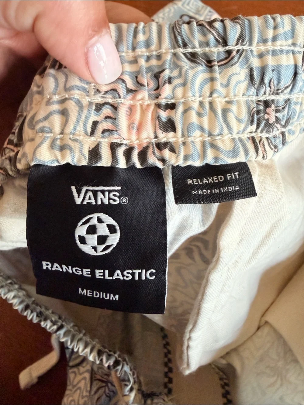 Vans Range Elastic Peace Yin Yang Print Shorts Men’s M VN0A5FKDCZK